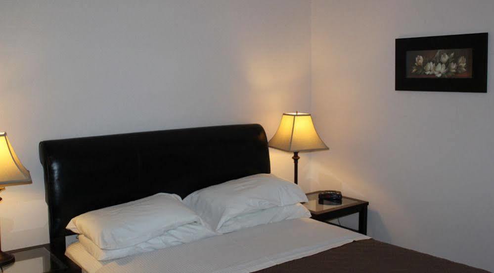 Midway Mile Zero Motel מראה חיצוני תמונה